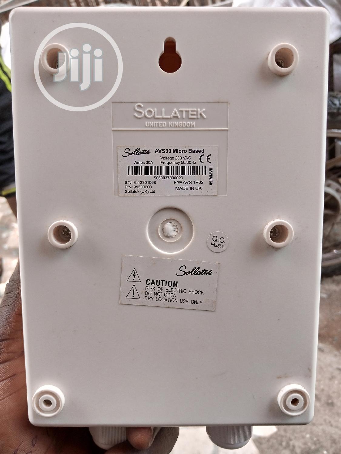 Sollatek Avs3p Three Phase Automatic Voltage