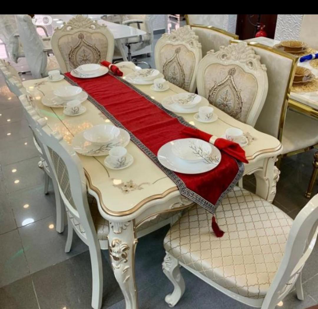 Royal Dininig by Six Sitter