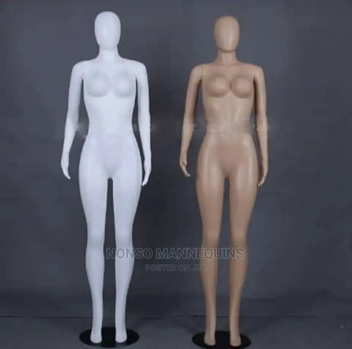 Faceless White Female Mannequins