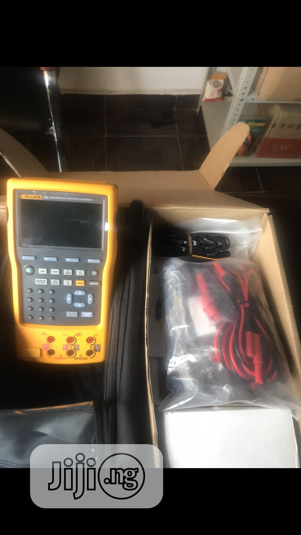 Fluke 754 Process Calibrator/ Hart Communicator