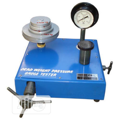 Dead Weight Pressure Gauge Tester