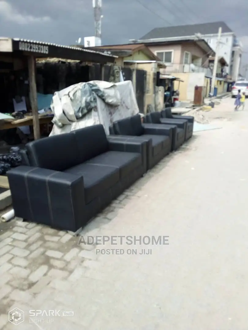 Complete Set Leather Sofa for Urget Sale