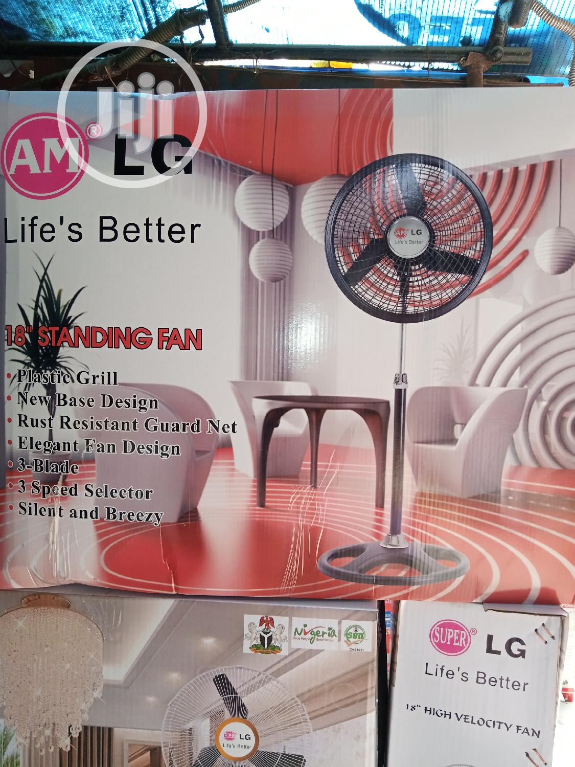 TM LG Standing Far Plastic Bleder