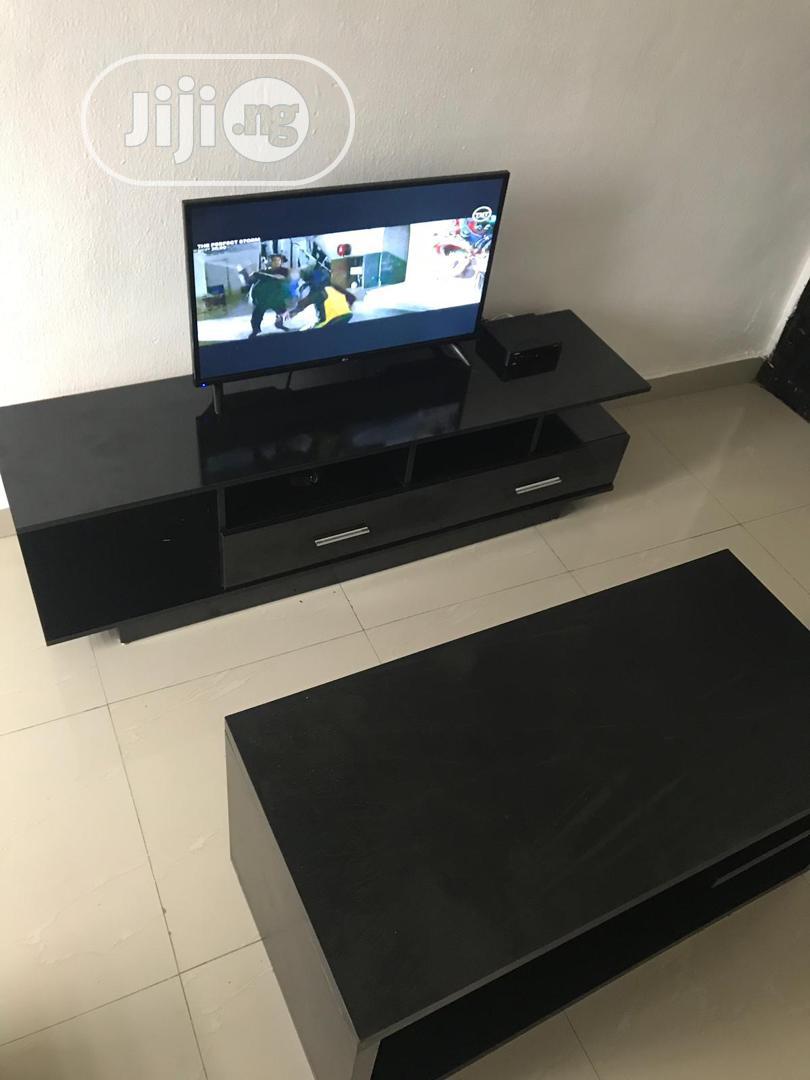 Beautiful Tv Console and Center Table