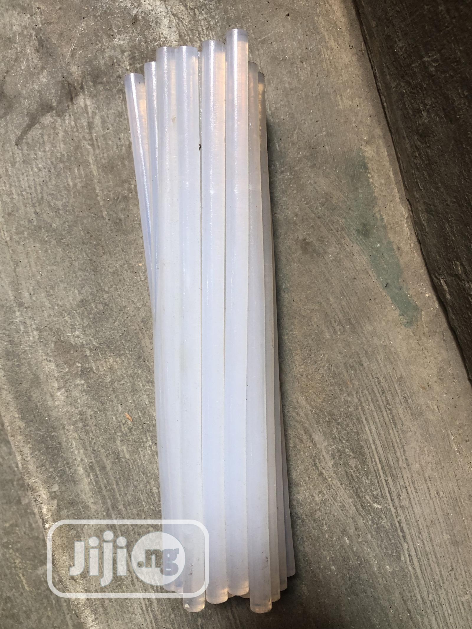 Hot Melt Glue 30 In A Roll Professional