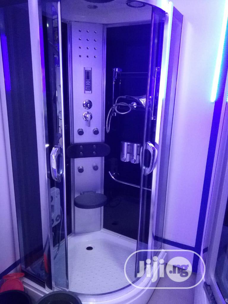 Shower Room (100 by 100cm)