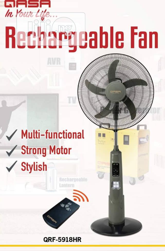 18" Qasa High Quality Rechargeable Standing Fan