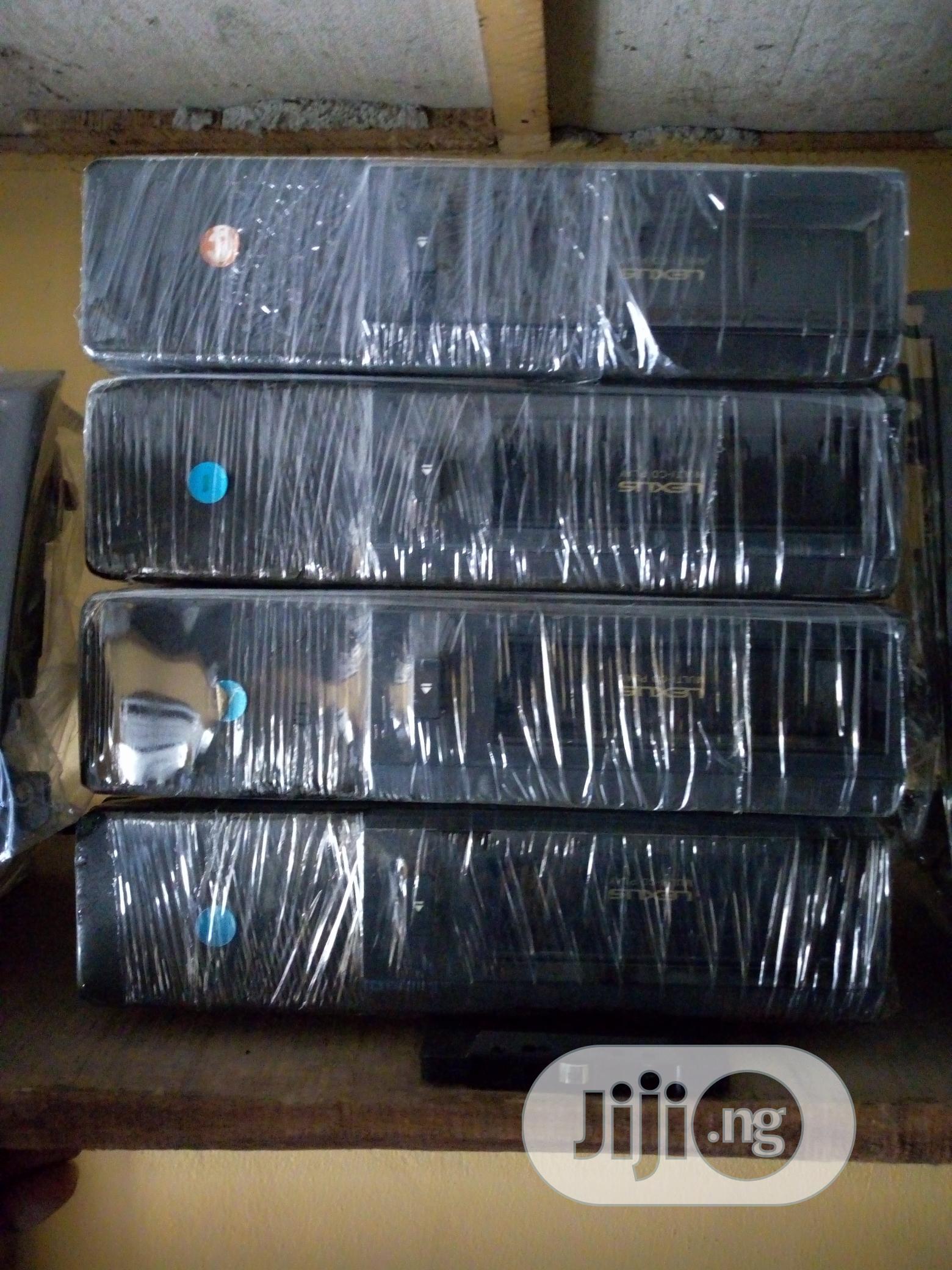 Lexus RX 300 Disc Loader