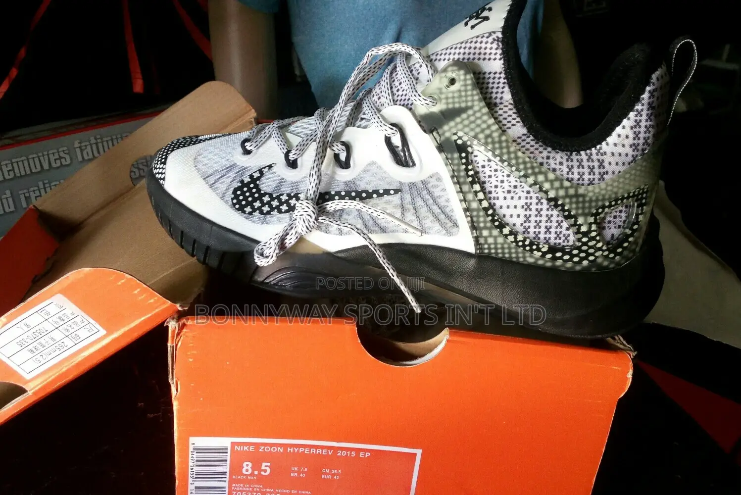 Highly Professional Nike Hyperrev Basketball Size Uk 8.5,