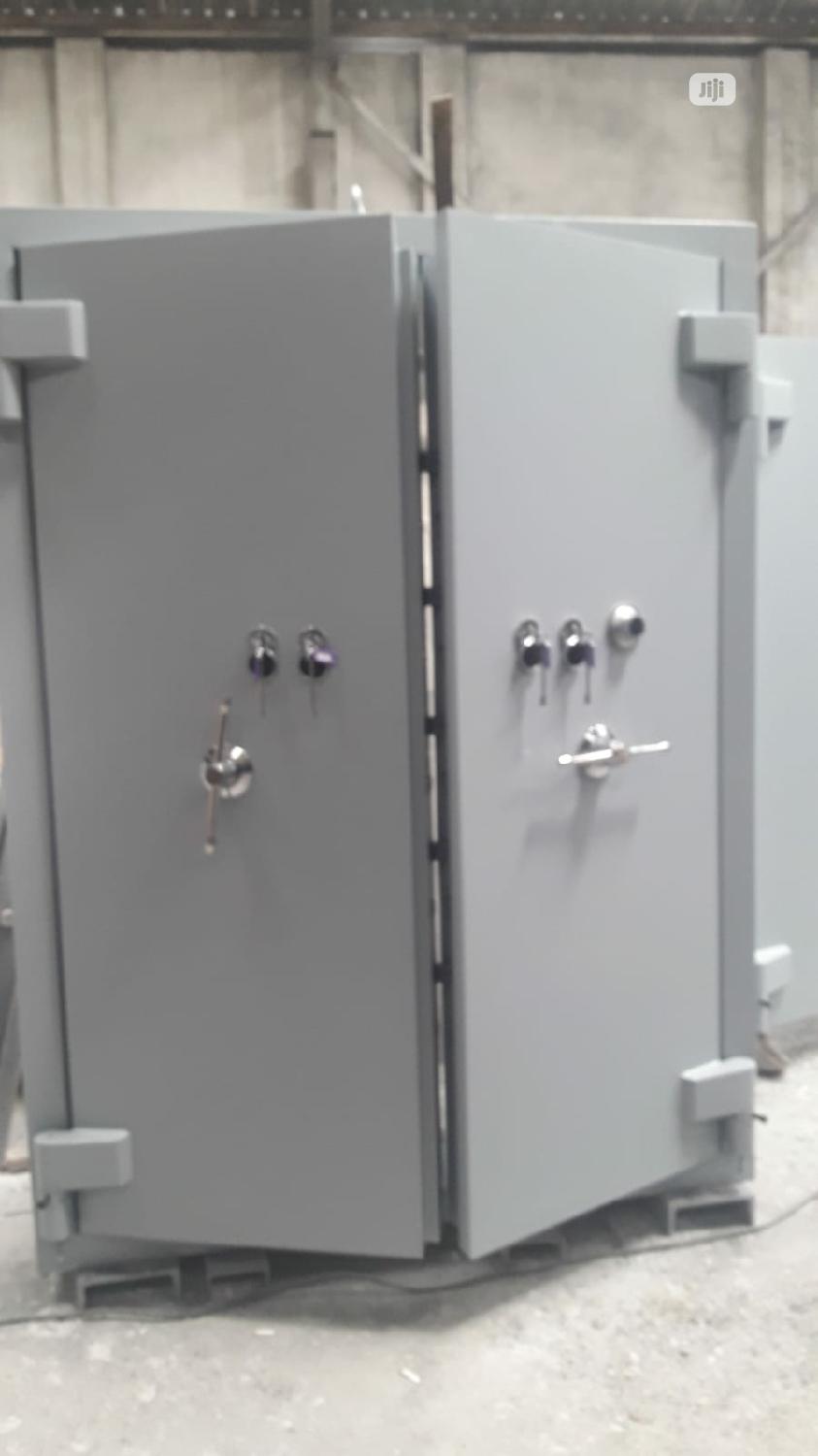 Vault Armoured Bomb and Bullet Proof Door
