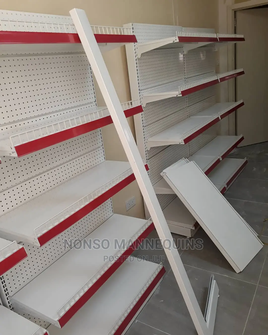 Supermarket Shelf Display Unit