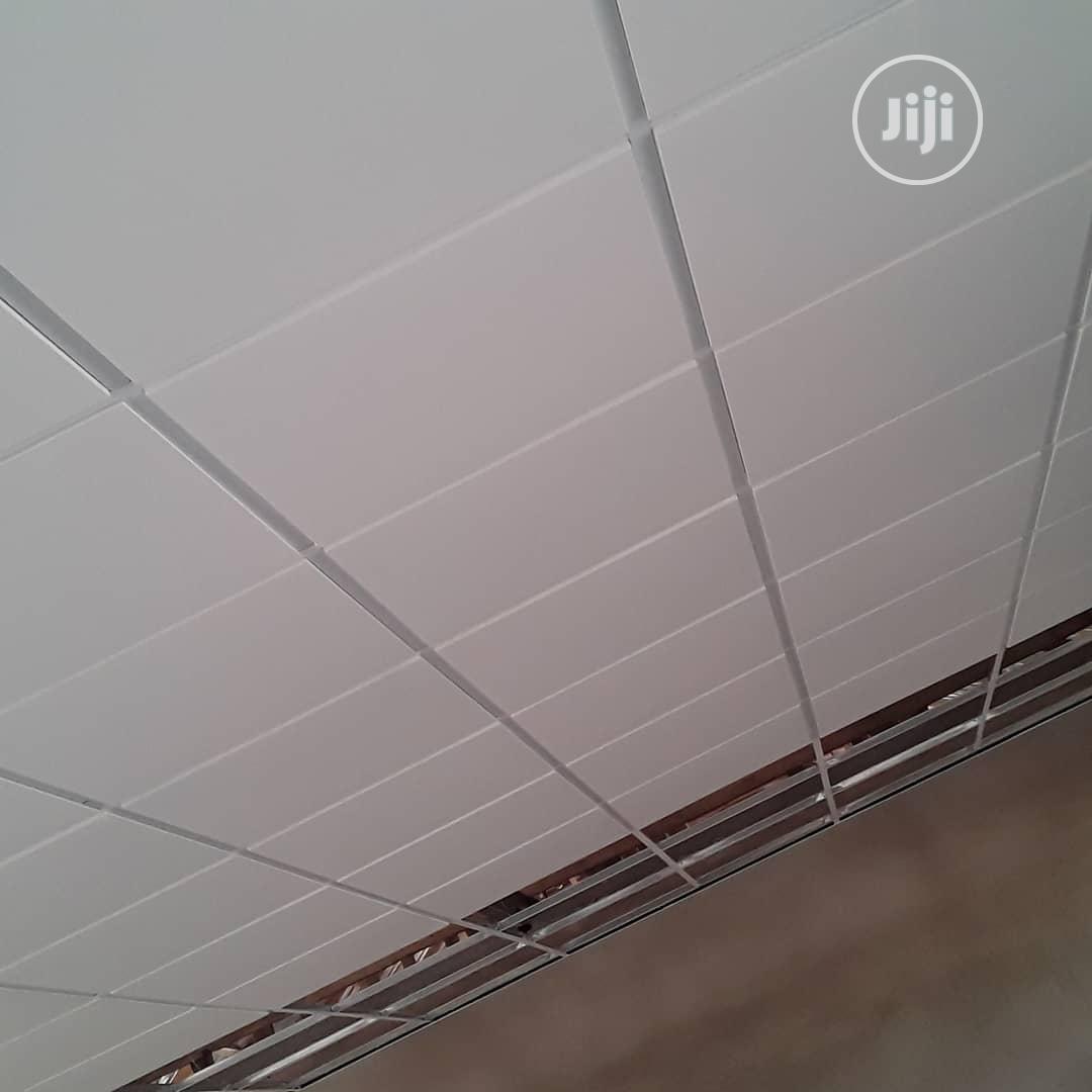 Suspending Ceiling /Pop Plasterboard /Wooden Floors