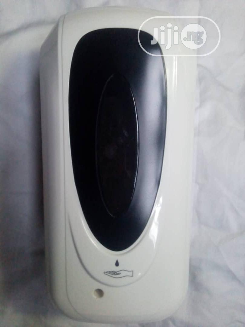 Automatic Sensor Sanitizer Despencer Machine 1100ml