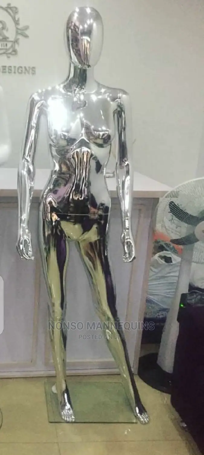 Silver Chrome Maniquin Display