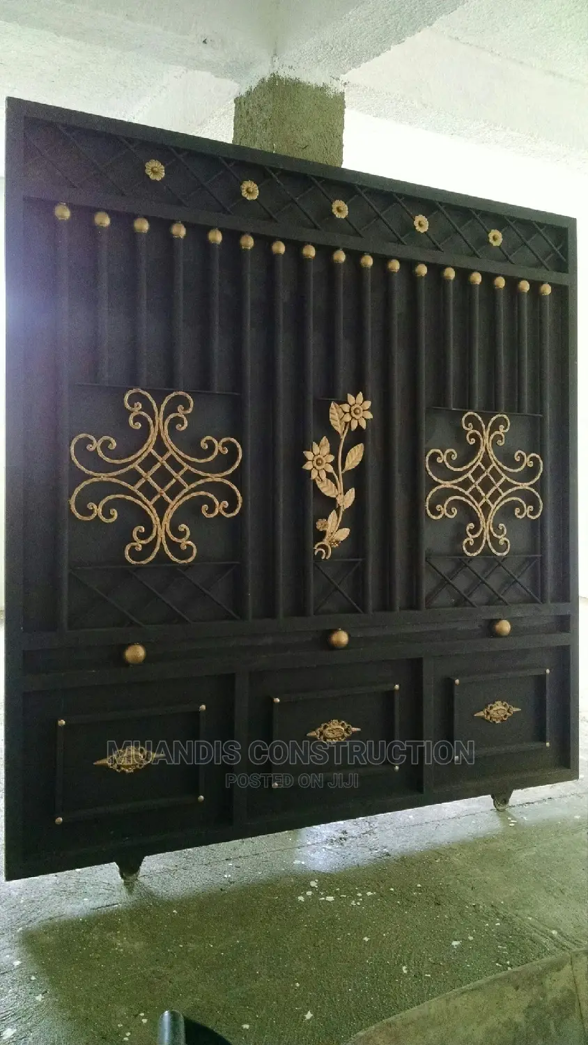 Artistic Gate