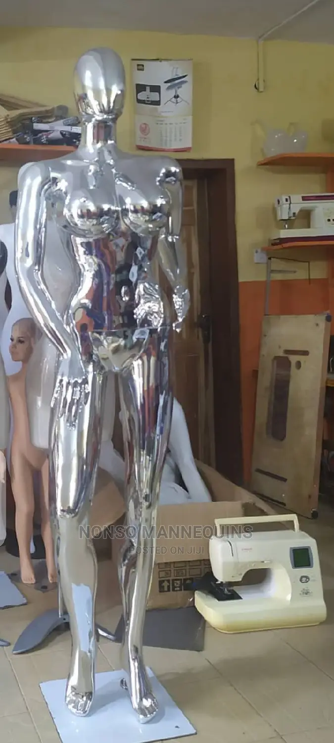 Size 12 Silver Chrome Mannequin