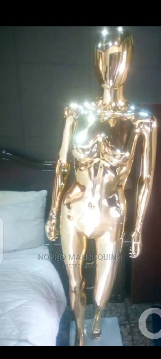 Gold Mannequins 1