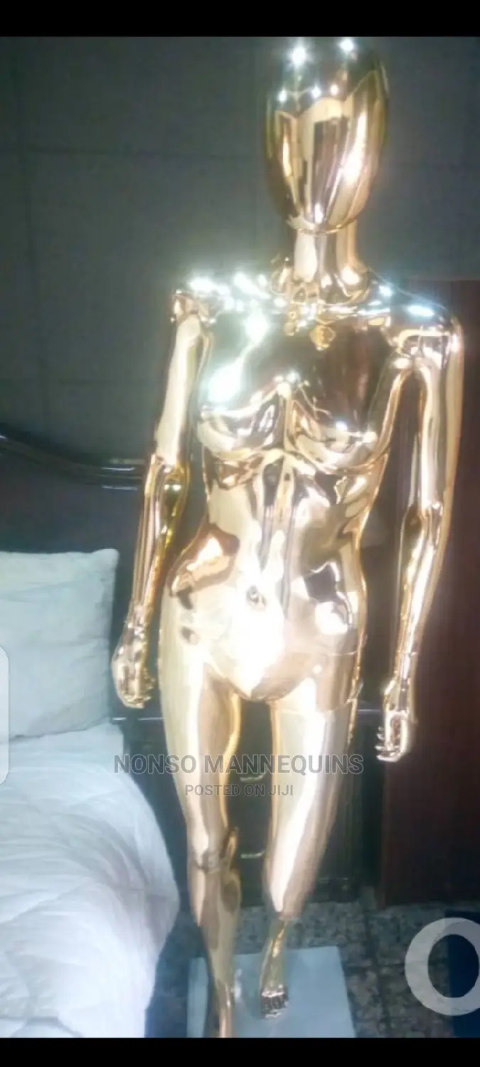 Gold Mannequins 1