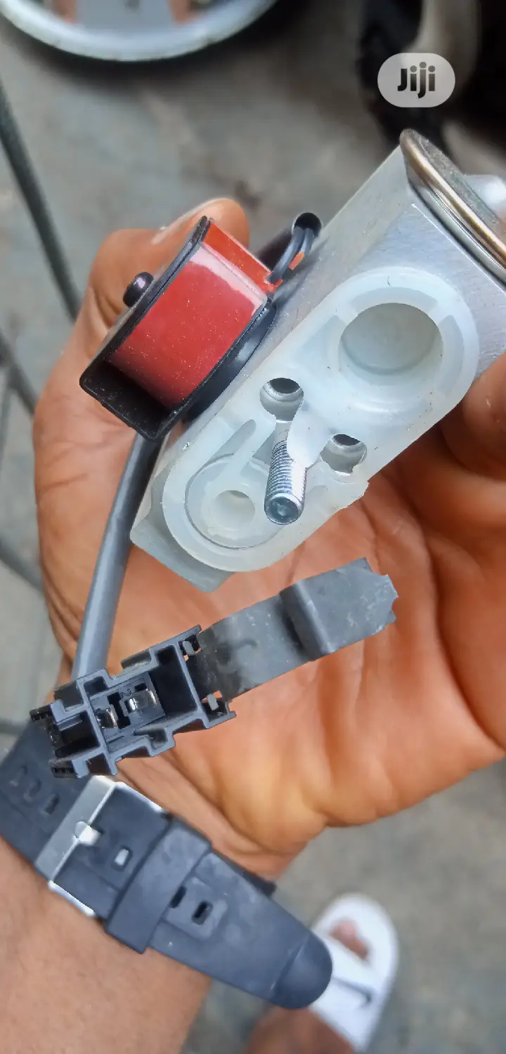 Mercedes Benz Ac Valve