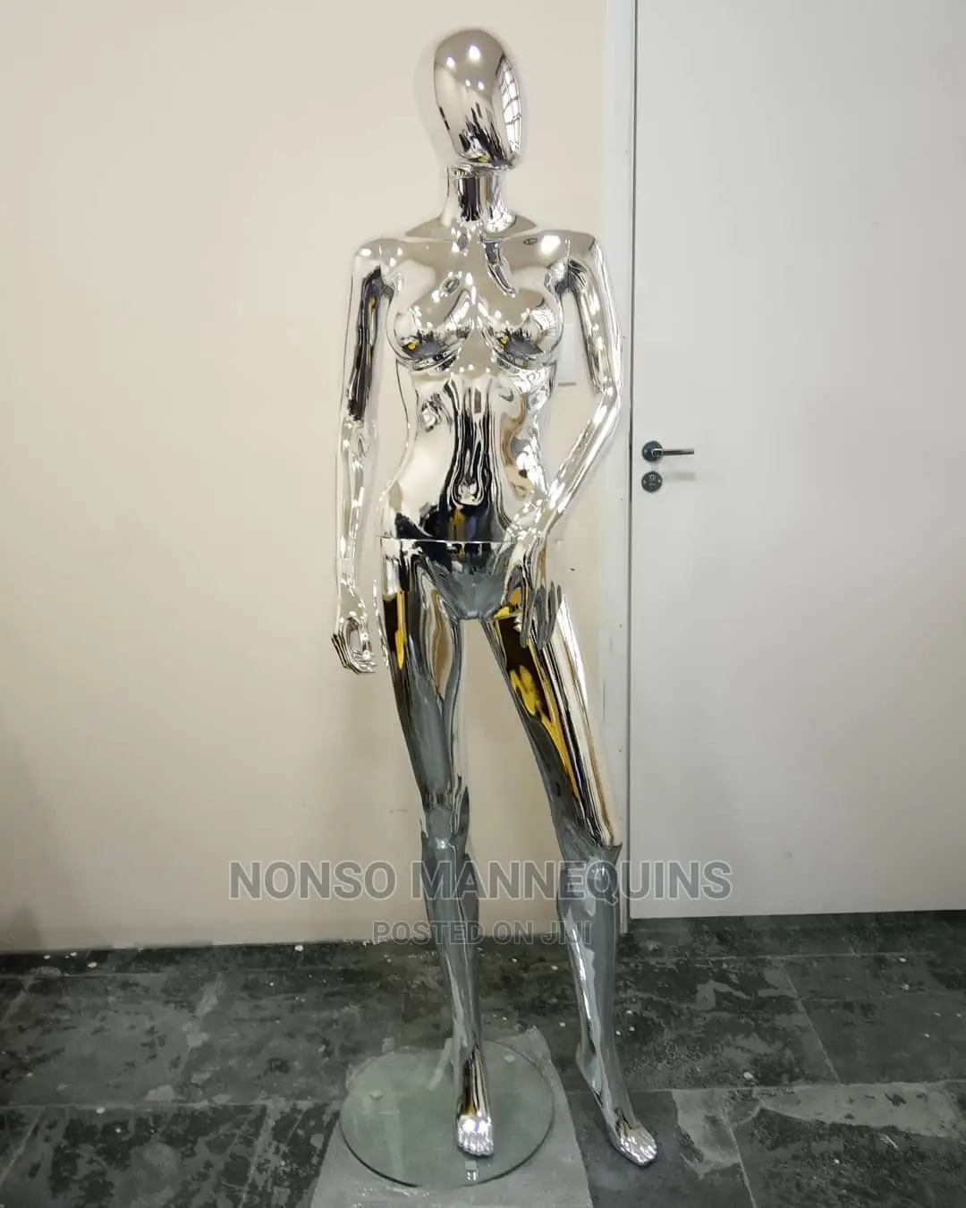 Silver Female Maniquins