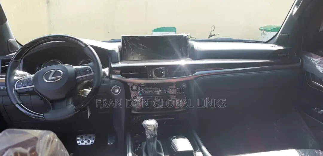 Lexus LX 2020 Black