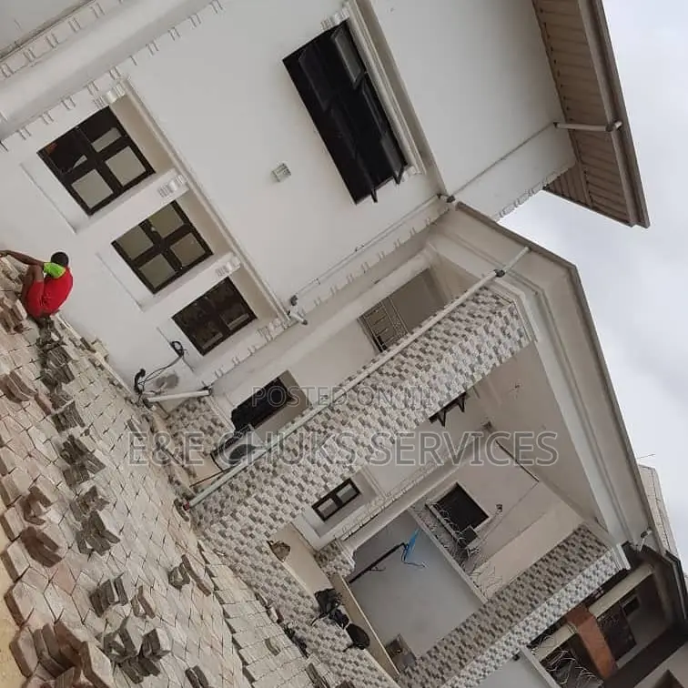 Superb and Newly Built 5 Bedroom Duplex at Rumuibekwe ,Ph