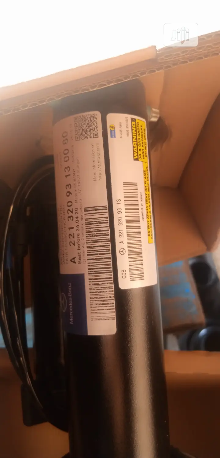 Mercedes-Benz Airmatic Front Strut/Shock, W221 S-Class (S350, S450).