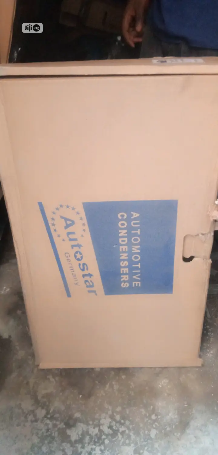 Mercedes Benz Condencer (Air Conditioner)