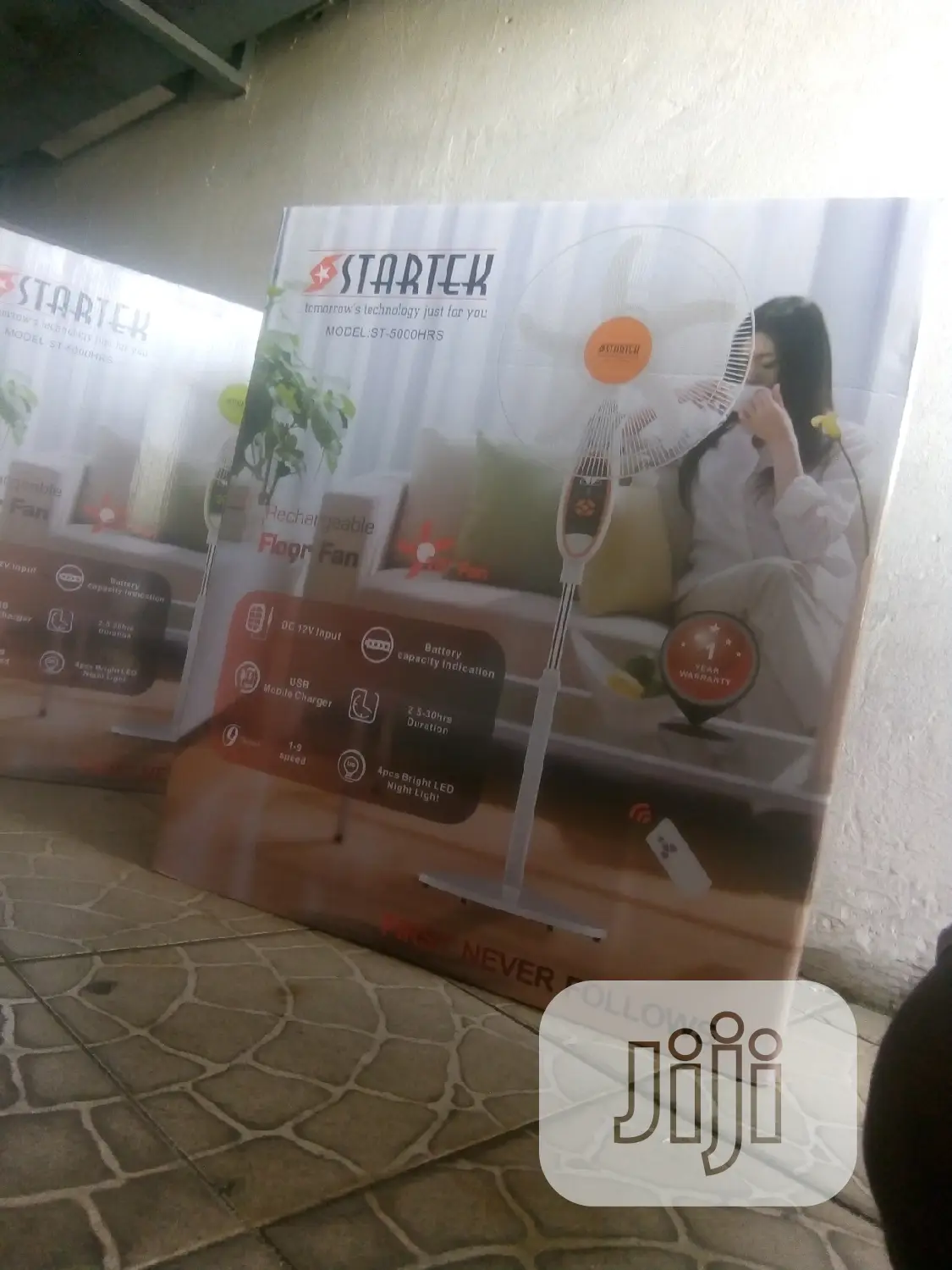 Startek Reachable Fan With 12volts Battery Is for Sale.