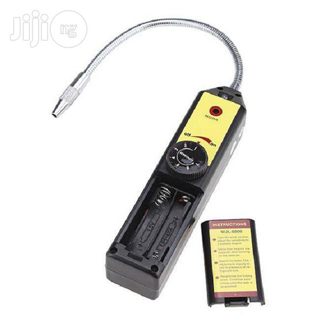 Halogen Leak Detector
