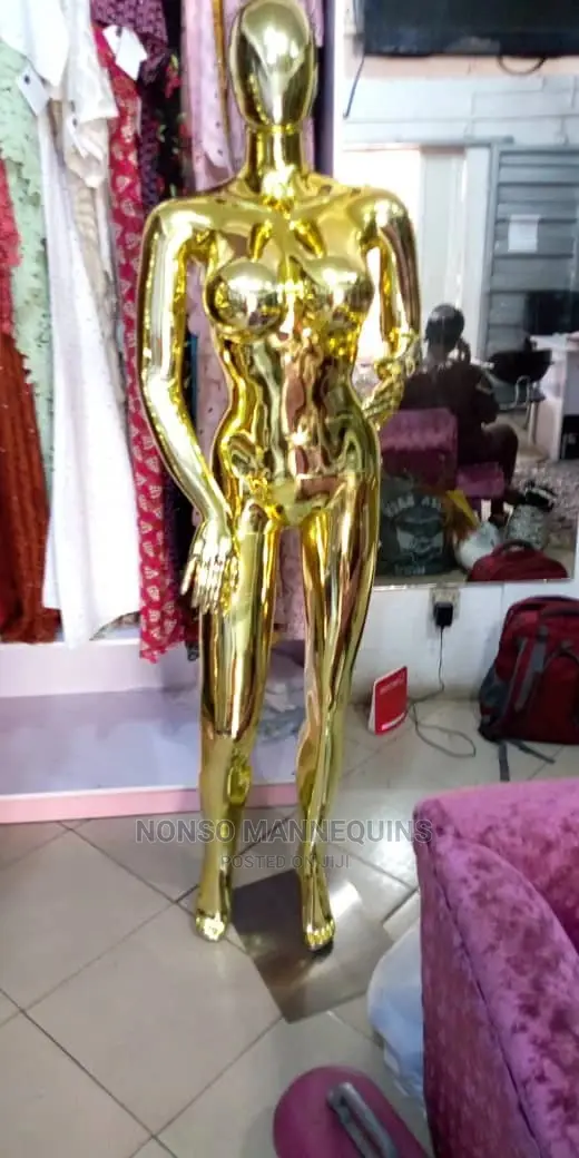 Gold Manniquin Size 12