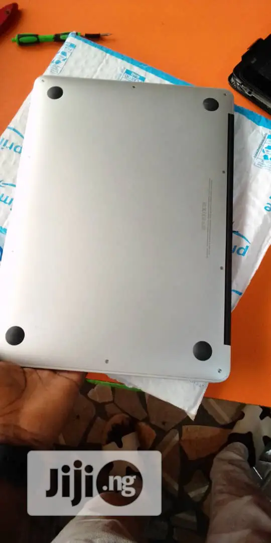Laptop Apple MacBook Air 8GB Intel Core I5 SSD 256GB
