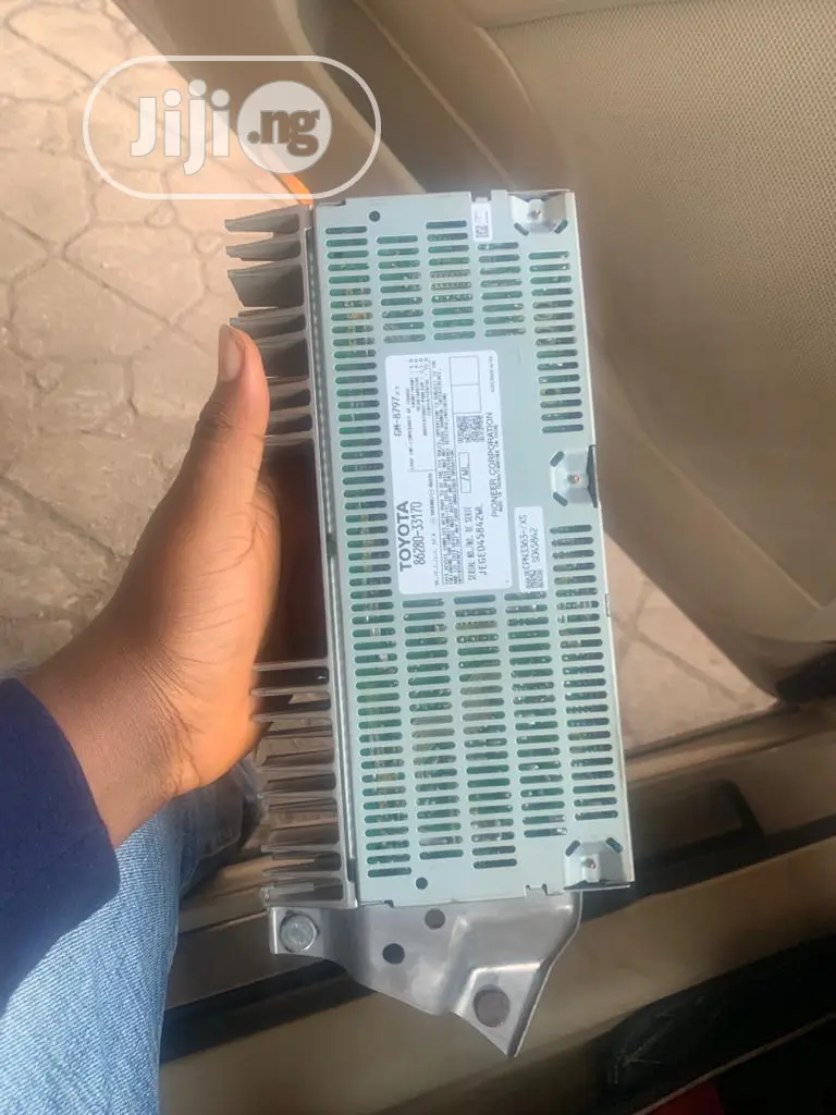 2010-12 Lexus ES 350 Factory Amplifier