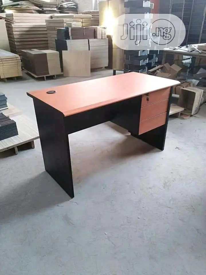 4ft Office Table