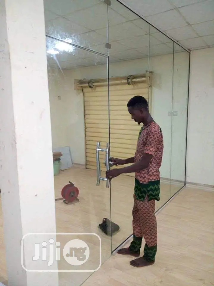 Frameless Glass Partitioning and Door