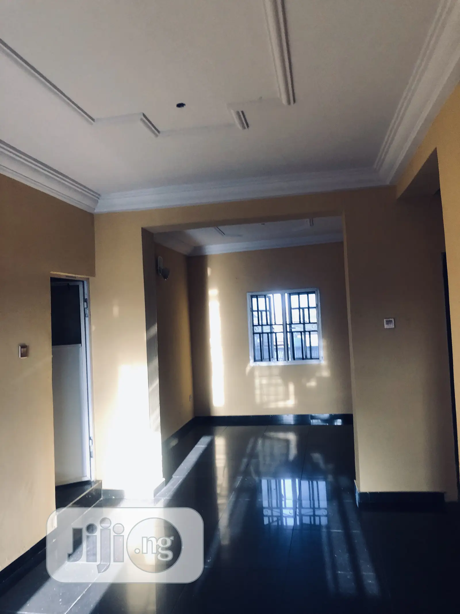 Furnished 3bdrm House in Surulere for rent