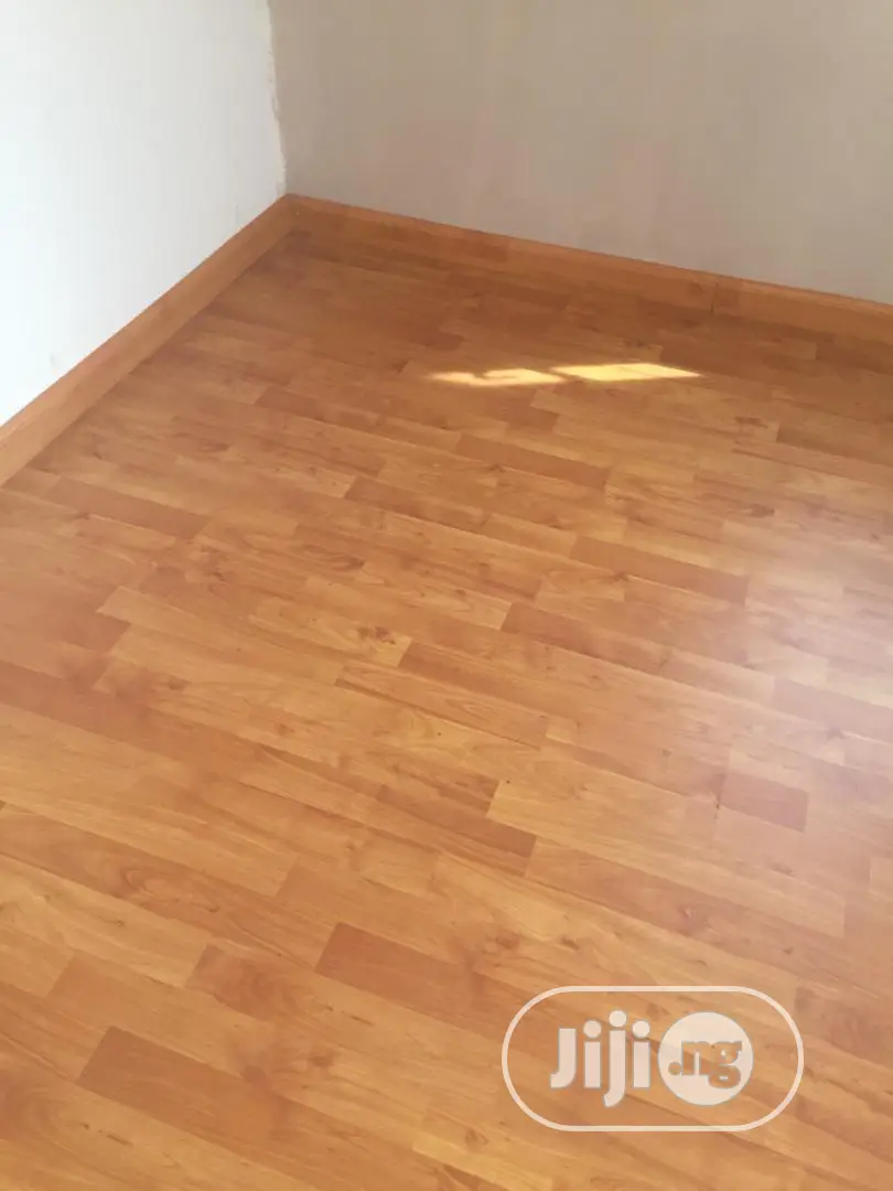 Laminated Wooden Floor