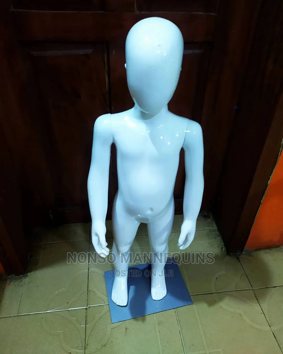 1 to 3 Years Unisex Glossy White Mannequin