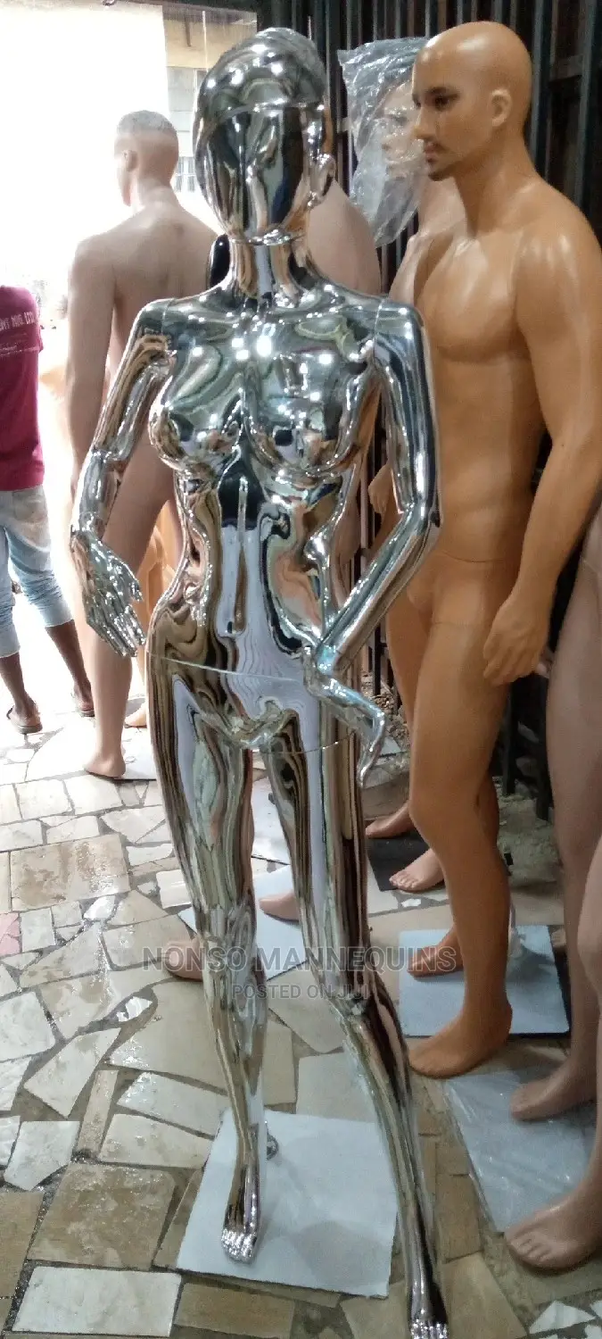 R1 Face Full Body Silver Chrome Mannequins