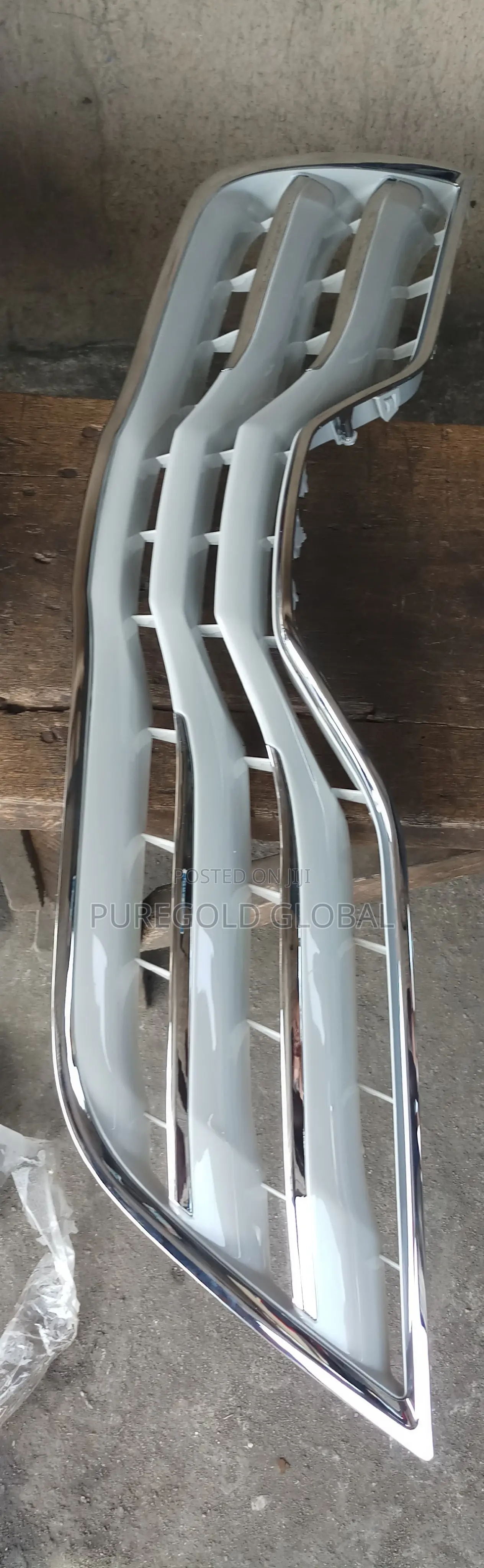 Front Grille for Toyota Camry 2010