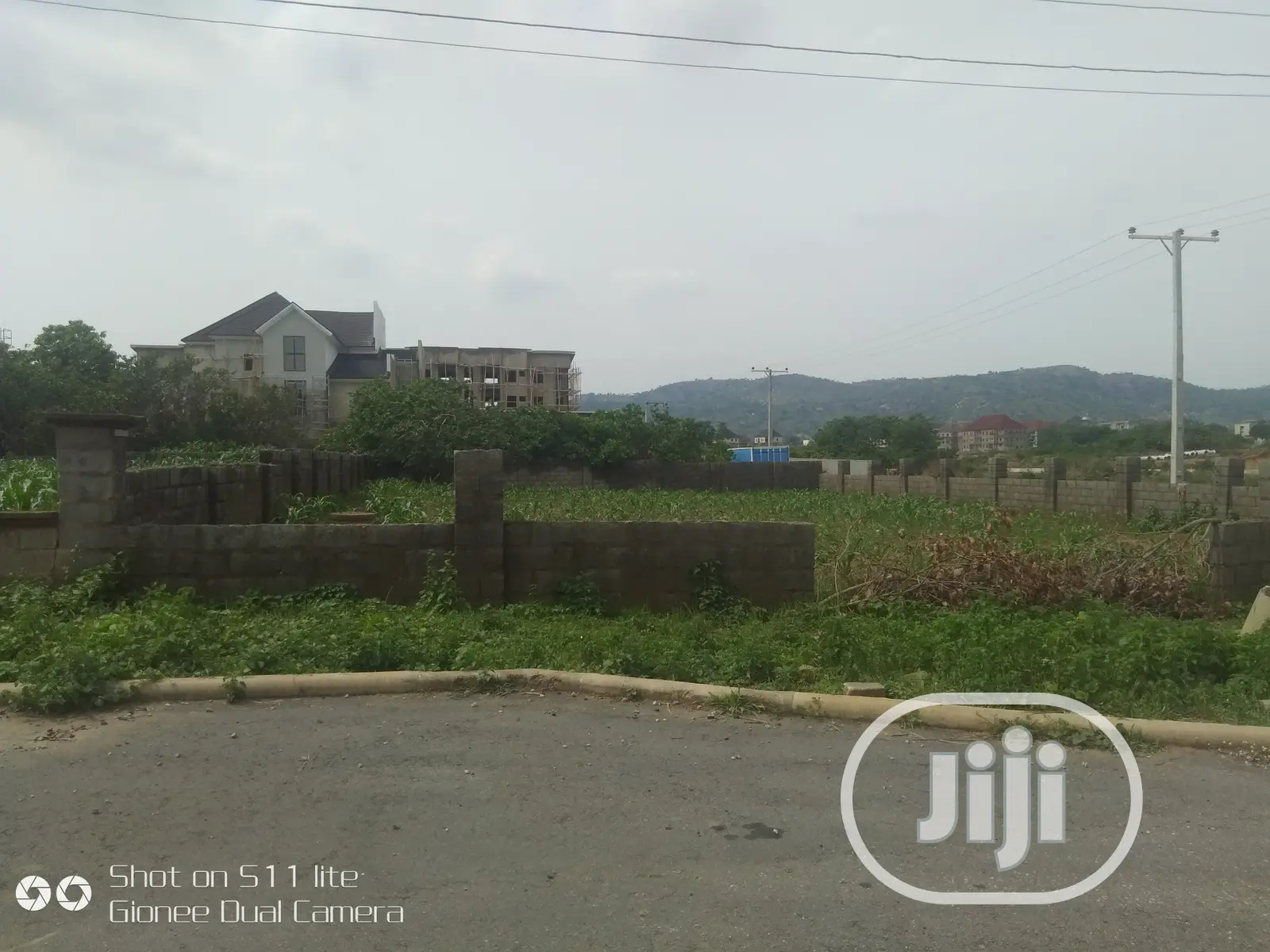 For Sale;1100sqm Land at Jahi Gilmore Abuja