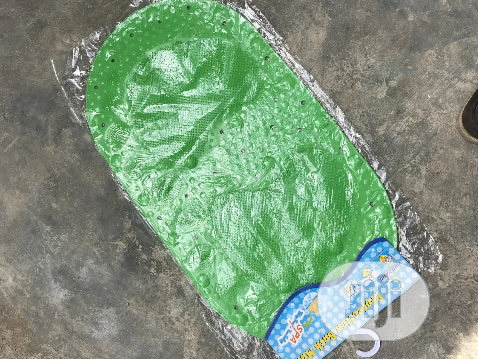 Standard and Simple Footmat for Indoor Shower