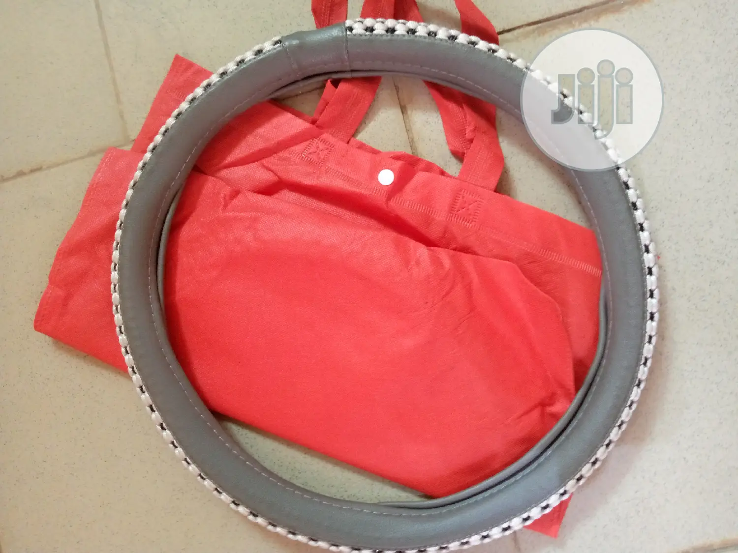 Net Universal Steering Wheel Cover