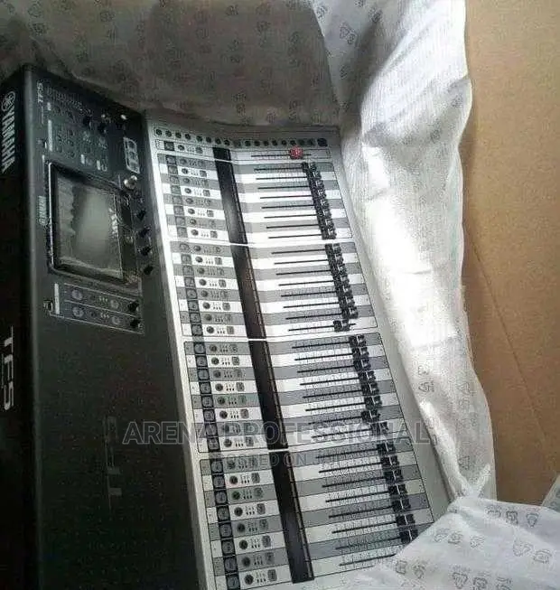 Yamaha TF5 Digital Mixer