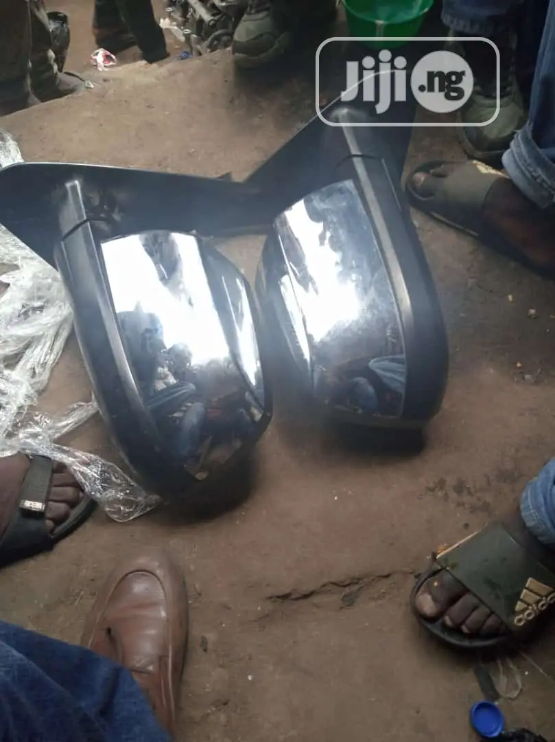 Toyota Tundra 2012 Side Mirrors