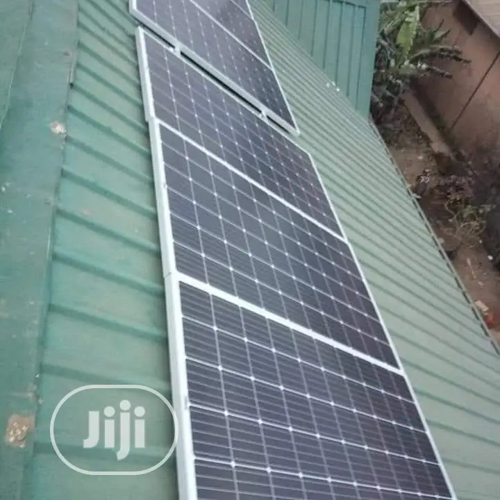 4kva Inverter With 4 220ah With 8 410w Solar Panels