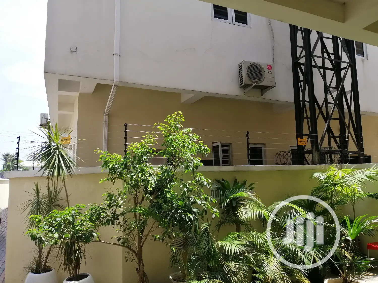 Nemtek Electric Security Fence / Fence Wire Installers