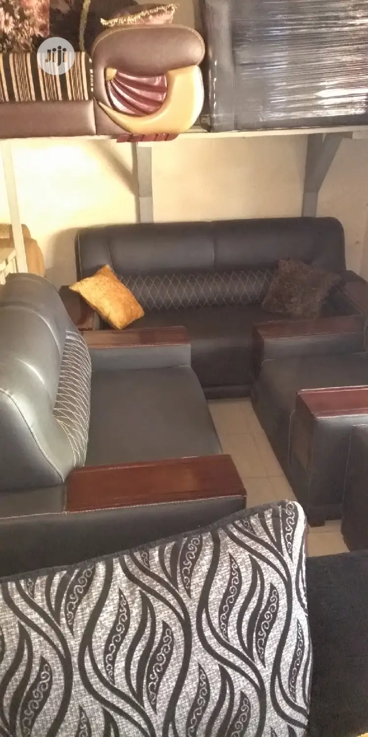 Executive 7 Seater Leather Living Room Chair