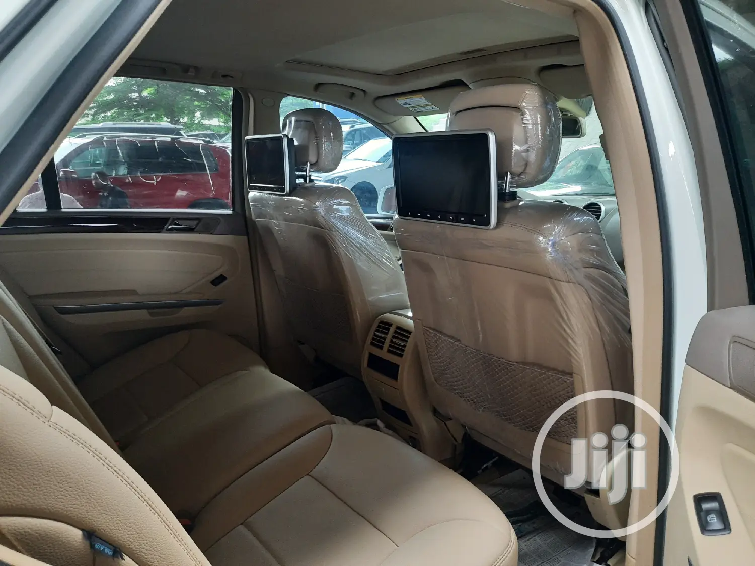 Mercedes-Benz M Class 2011 White