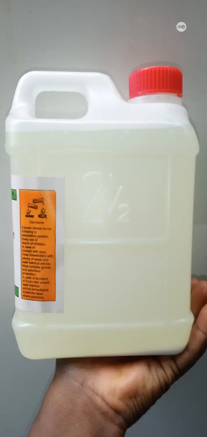 Sodium Hypoclorite Solution 2.5liters, (For Disinfictant)